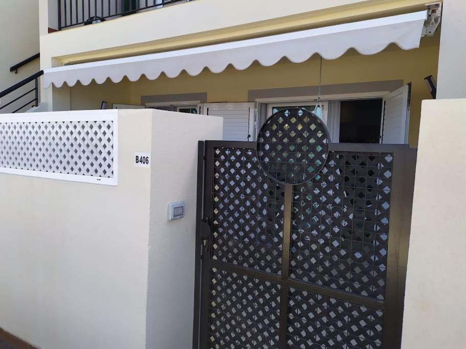 Moderno Residencial Puerto Rico Sol Mar Y Piscinaアパートメント エクステリア 写真